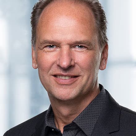 Portrait photo of Frank Machwitz, Head of Sales Franchise DACH at hyperspace